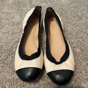 Banana Republic Ivory/Black Leather Ballet Flats